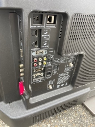 液晶カラーテレビ52インチとBlu-rayレコーダー(テレビ台付)