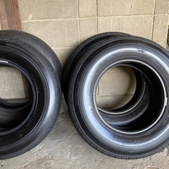 【値下】ハイエース 純正タイヤ 195/80R15 4本 走行少...