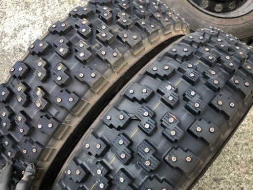 スパイクタイヤ 195 65 15