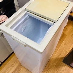 【取引先決定】業務用　SANYOの冷凍ストッカー【直接取引のみ】