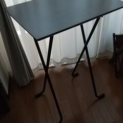 ハイテーブル（折り畳み式）