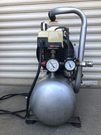 ナカトミ産業　エアーコンプレッACP-10NC