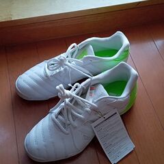 フットサルシューズ　25.5cm　adidas