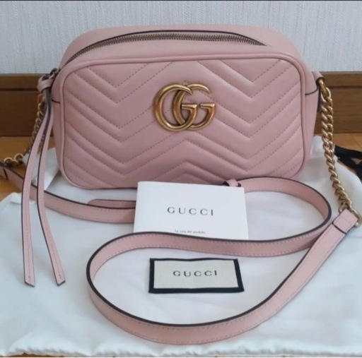 GUCCI［GGマーモント］キルティングスモールショルダーバッグ