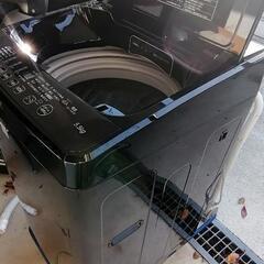 【配達無料】[希少の黒]全自動洗濯機　Hisense  5.5kg  HW-G55E4KK  2017年製　動作品