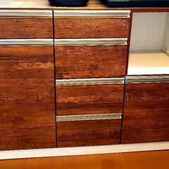 食器棚　　引き取り限定　
