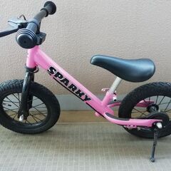 キックバイク　ピンク