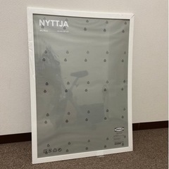 IKEA 額　写真　NYTTJA 新品