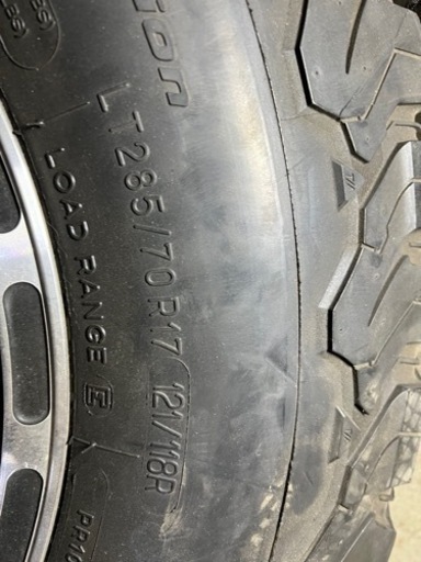 決まりましたありがとうございました！BFグッドリッチ 285/70R17 ランクル100 200 オールテレーン
