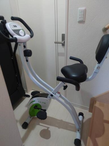 愛知岐阜/送料無料★La-VIE(ラヴィ) 折りたたみ式クロスバイク 愛知岐阜/送料無料☆La-VIE(ラヴィ) 折りたたみ式クロスバイク クロス