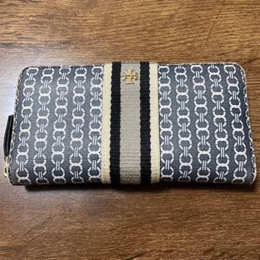 トリーバーチ　長財布