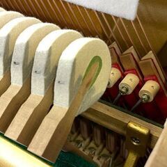 【新館10周年　現金決済で総合計より10万円値引き】リフレッシュ済み中古ピアノ　定番モデル　ヤマハYUS黒