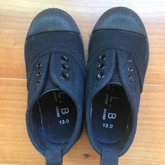 子供靴　黒　13センチ