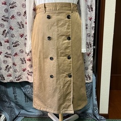 GU スカート  XL  ベージュ