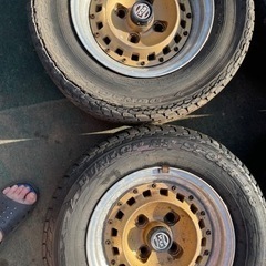 超古いボルクレーシングホイール　タイヤ付き（廃タイヤ）
