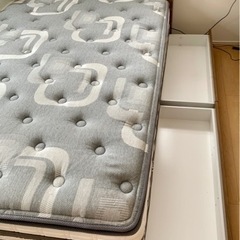 値引き！快眠・ダブルベッド　新古！