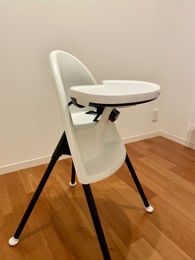 【大幅値下げ】【定価25000円】BABY BJORN(ベビービョルン)・軽量・ハイチェア・ホワイト・白