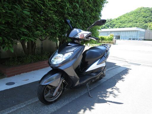 ヤマハ　シグナスX125　2型(台湾モデル）実働中古美車　バッテリーフル充電済　オイル交換後渡し　バフ磨き済み　ナンバー登録書類あり