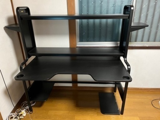 ゲーミングデスク
