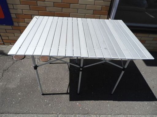 未使用品】コールマン アルミロールテーブル 6人まで使用可能 キャンプ