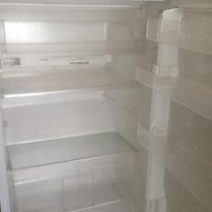 FUJITSU冷蔵庫少し大きめです