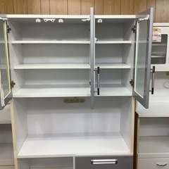 【リサイクルサービス八光　田上店　配達・設置OK】クラフトコガ　ホワイト＆シルバー食器棚 リサイクルサービス八光 田上店 配達・設置OK】クラフトコガ ホワイト