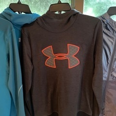 UNDER ARMOUR アンダーアーマー