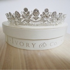 配送可能！　ivory &co アイボリーアンドコー　ティアラ