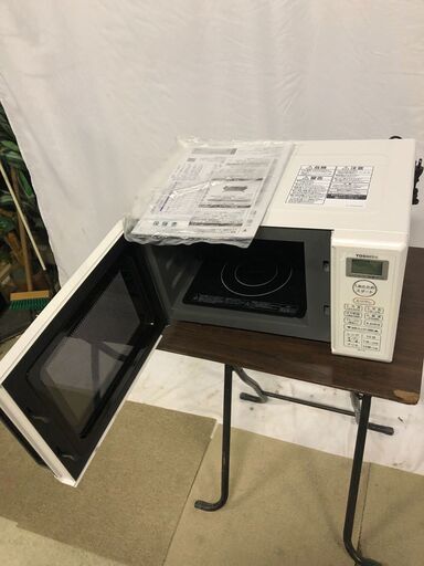 美品 TOSHIBA 東芝電子レンジ ER-T16(W) 2021年製 取扱説明書付 動作確認済 総庫内容量16L レンジ最高出力850W オレンジバックライト液晶