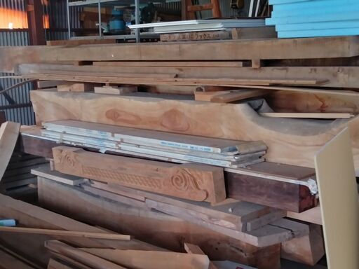 欅 柱や桁材等に