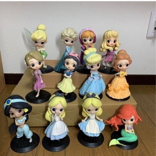 ディズニー　フィギュア