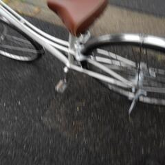 中古自転車2057 前後タイヤ新品！ ブリヂストン ロココ L273