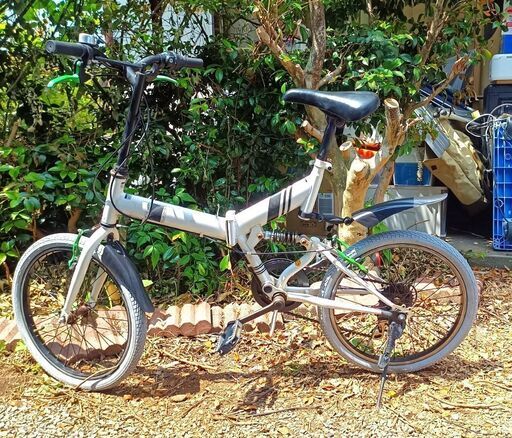 ★便利な折りたたみ‼ 配達可！★ 20インチ 折りたたみ自転車 『BEAT CITY』6段変速ギア
