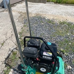 三笠産業　プレートコンパクタ　50kg 転圧機