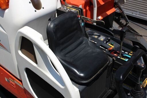 クボタ コンバイン 3条 ラクリード ER323 現行機種 23馬力 全面刈 自動 