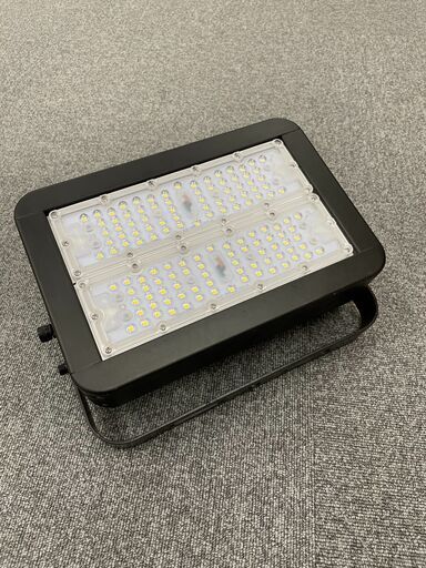 LED 投光器 メンテナンス済 デモ使用品 水銀灯400W相当 100W 16000lm 完全防水 耐雷サージ 雷サージ IP66 工事必要 中古品