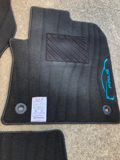 ☆最終値下げです☆中古☆プリウス 純正フロアマット 51前期  