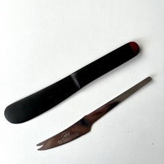 黒檀のバターナイフとチーズナイフ