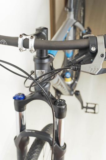トレック　MTB 　MAMBA  ２９インチ　ロードタイヤに交換　Lサイズくらい　手渡し希望