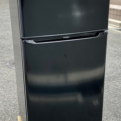 【RKGRE-909】特価！ハイアール/130L 2ドア冷凍冷蔵庫/JR-N130A/中古品/2020年製/当社より近隣無料配達！ 