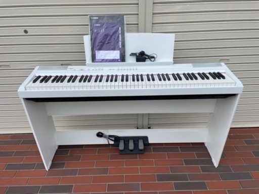 13,200円美品! ヤマハ 電子ピアノ P-105WH  ホワイト 88鍵盤