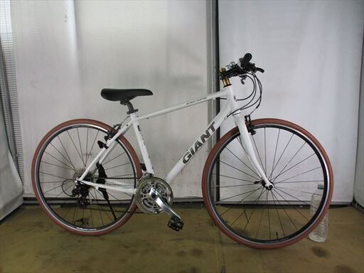 B971★26800円★整備済み スポーツ中古自転車 GIANT　エスケープR3　ホワイト　47ｃｍ【クロスバイク】