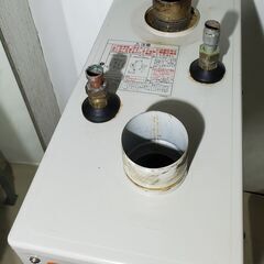 トヨトミ 高圧力型 石油小形給湯器 温水ボイラ 製造年2001