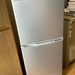 2017年　　2ドア冷蔵庫140L