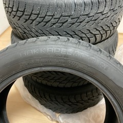 スタッドレスタイヤ　ノキアン　ハッカペリッタR3 6部山　215 50 R17 スタッドレスタイヤ ノキアン ハッカペリッタR3 6部山 215 50 R17
