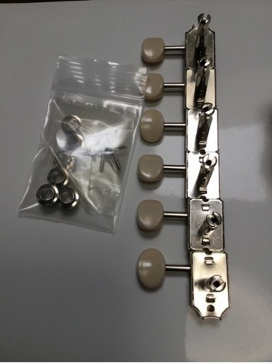 エレキギター用糸巻(片連/右用) エレキギター用糸巻き 片連(右用)