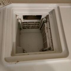 日立　ドラム式洗濯機　風アイロン　BD-SG100F