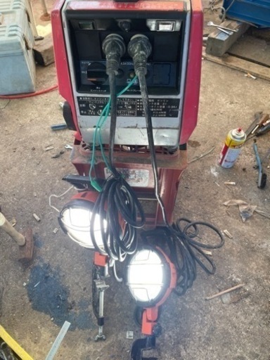 中古　シンダイワ　ポータブル発電機