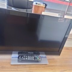 テレビ　Panasonic 26インチ　2011年　中古