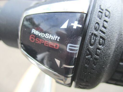 グラフィス 自転車 26インチ 6段変速 クロスバイク GRAPHIS ホワイト 
